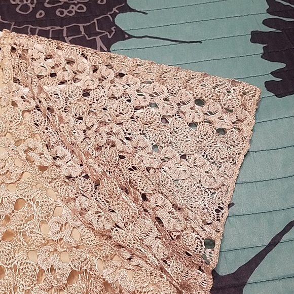 Top - Picture 3 of 4